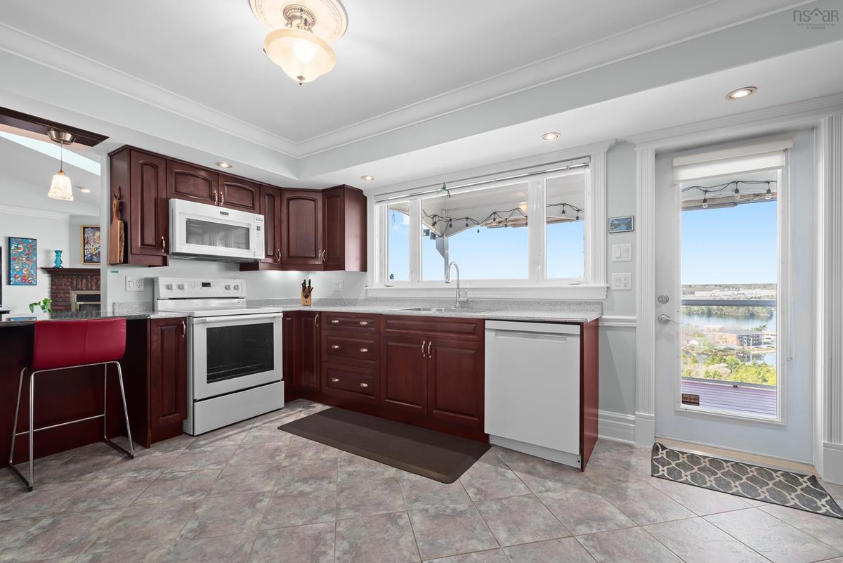  MLS ()