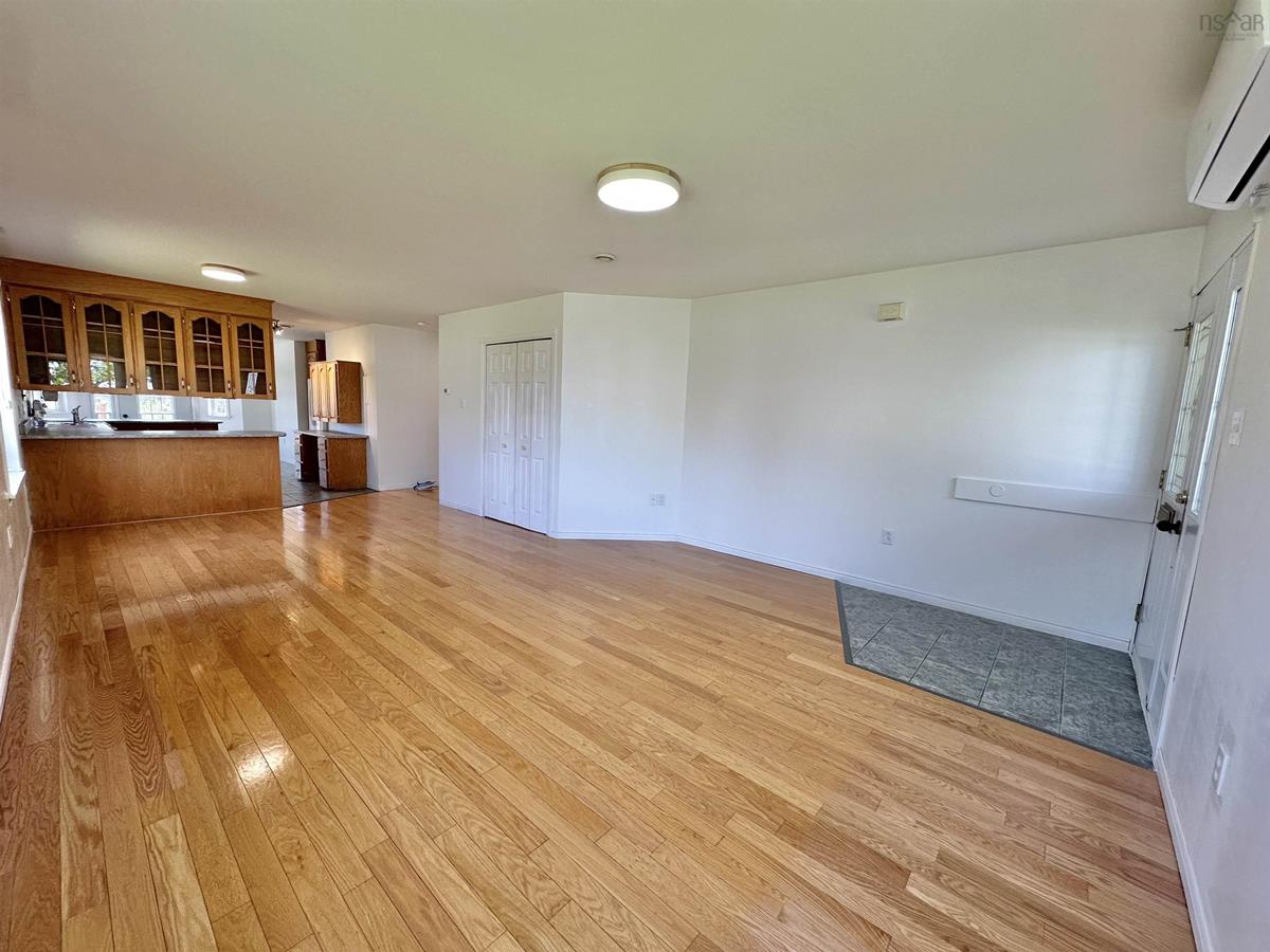  MLS ()