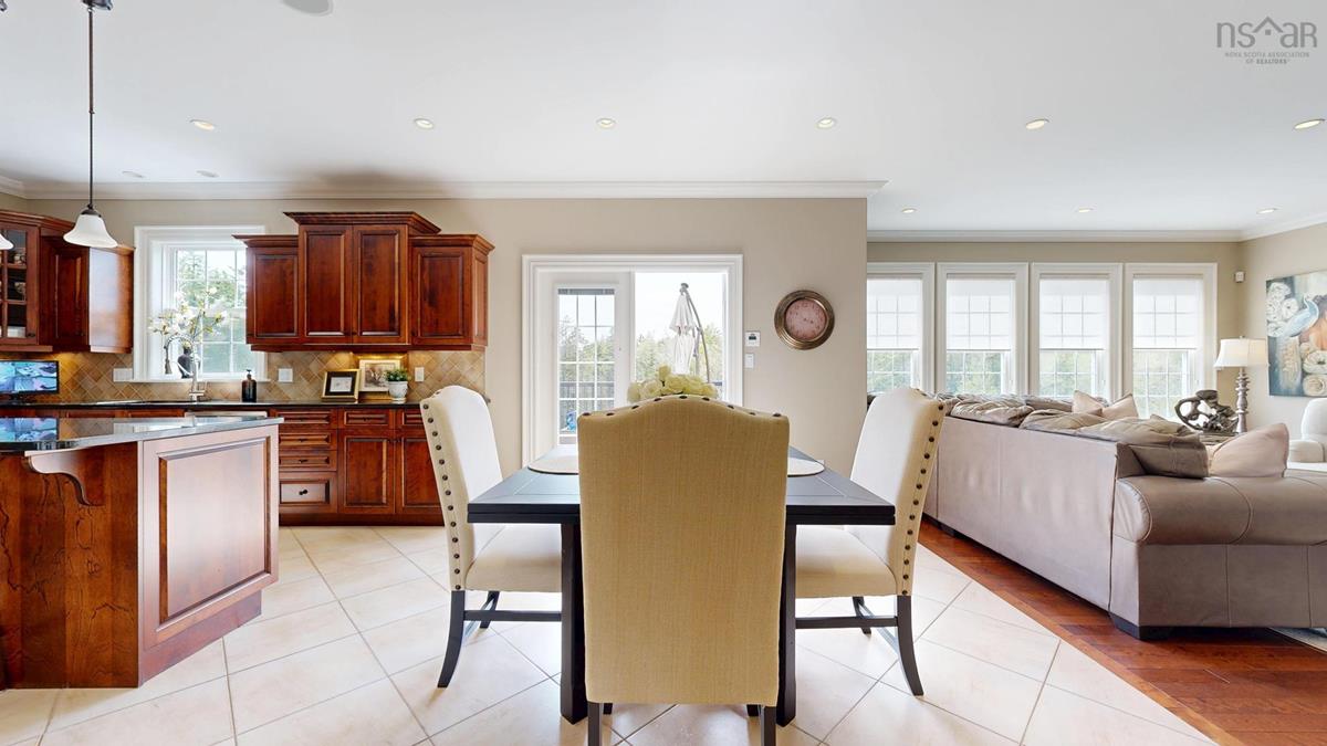  MLS ()