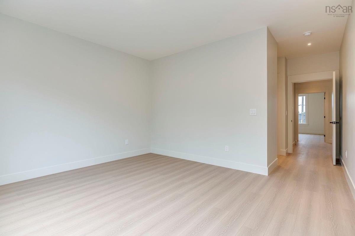  MLS ()