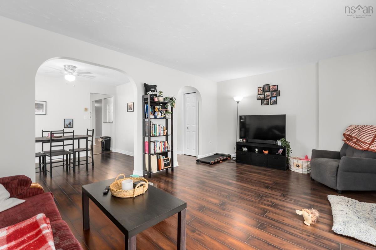  MLS ()
