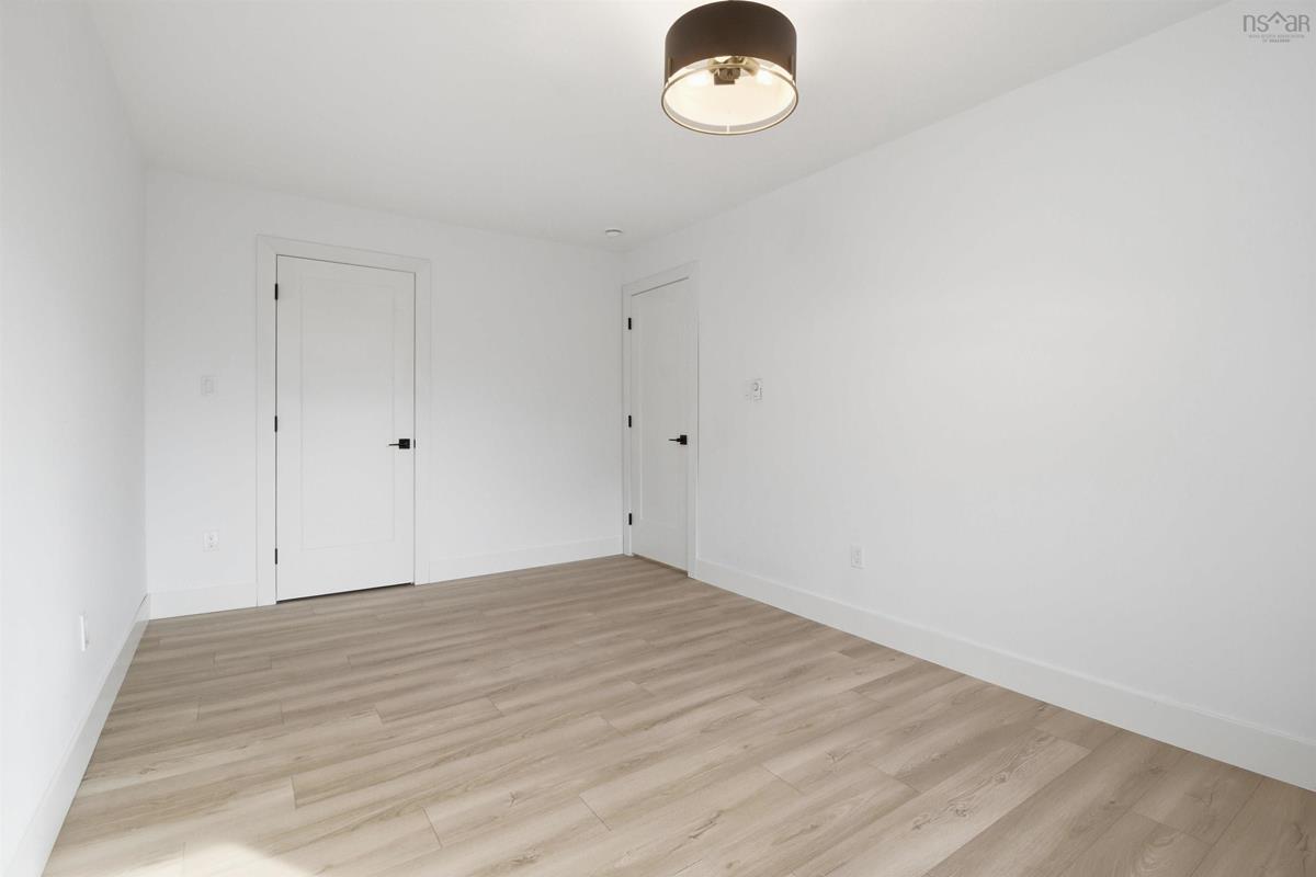  MLS ()