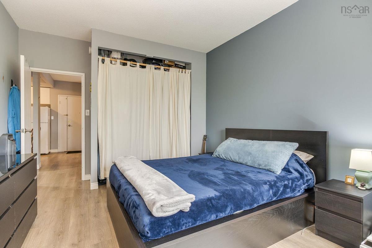  MLS ()