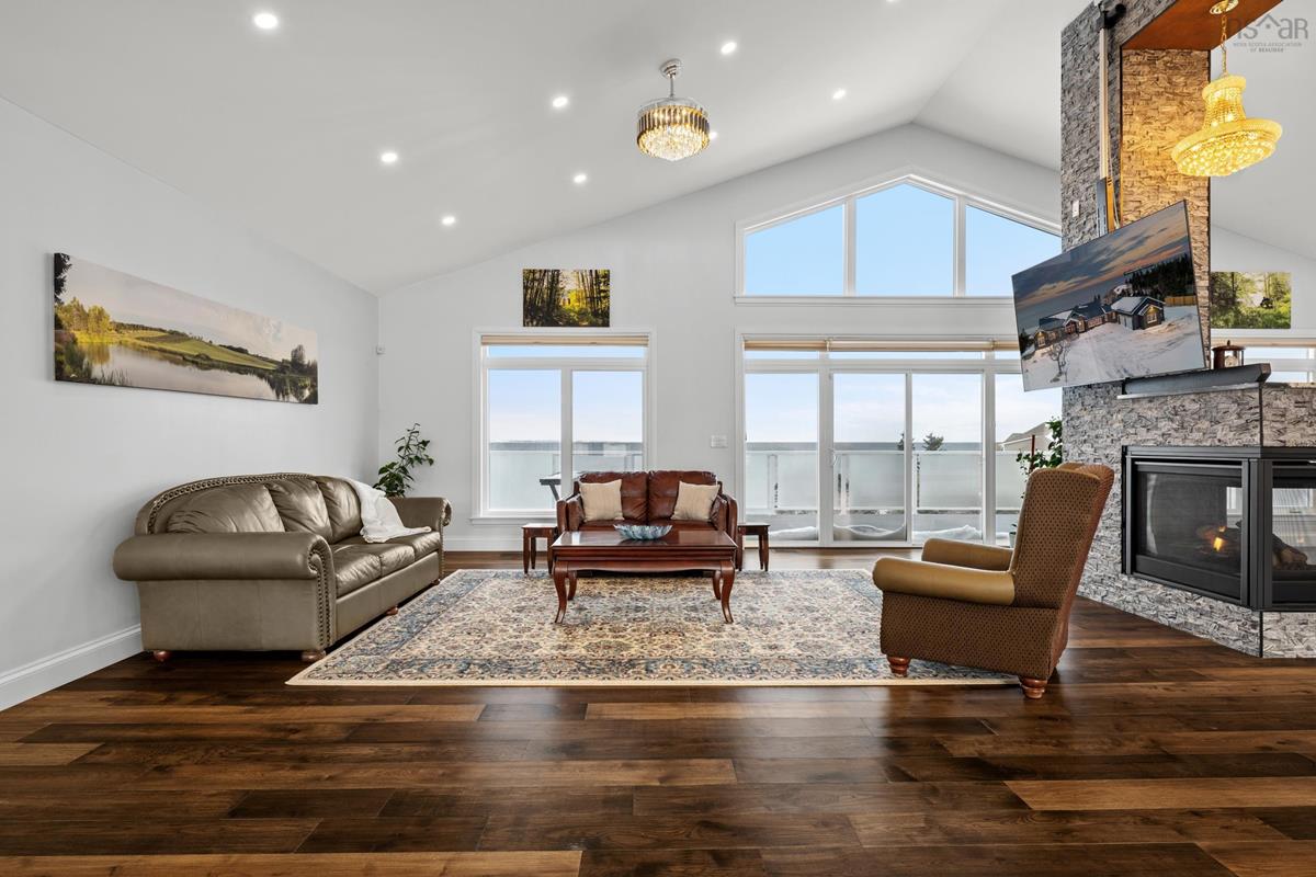  MLS ()