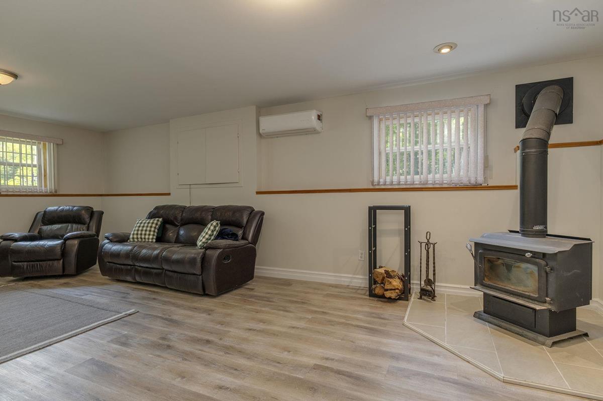  MLS ()