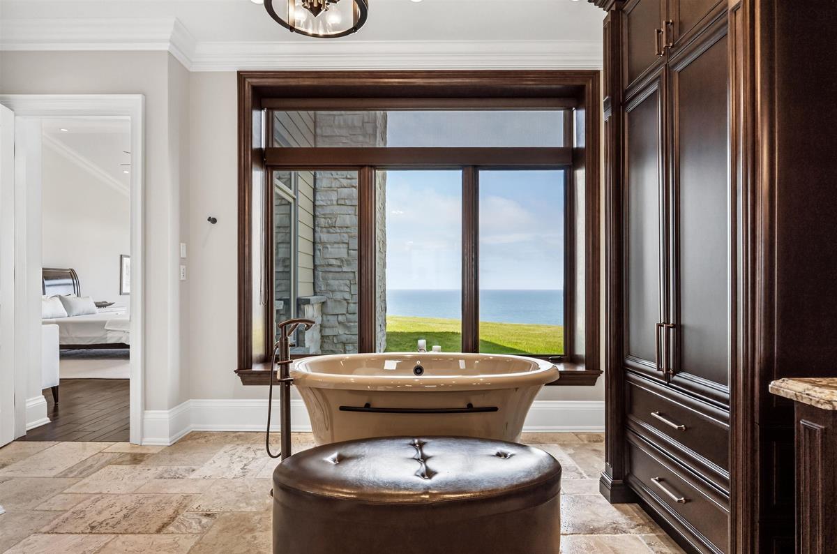 MLS ()