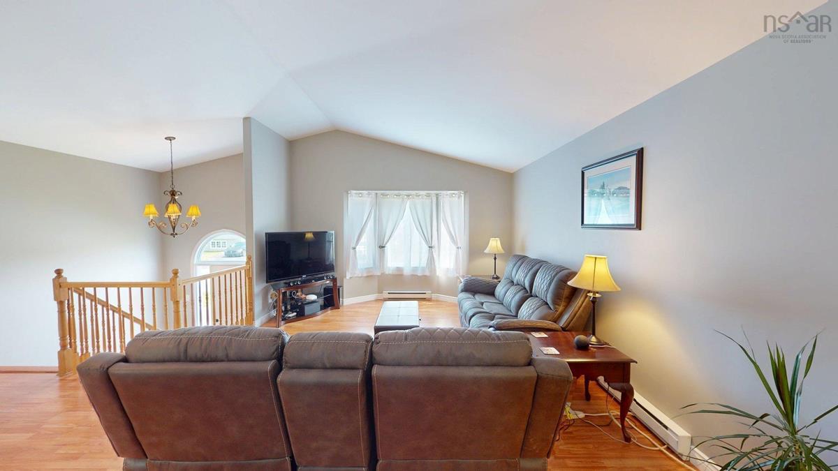  MLS ()