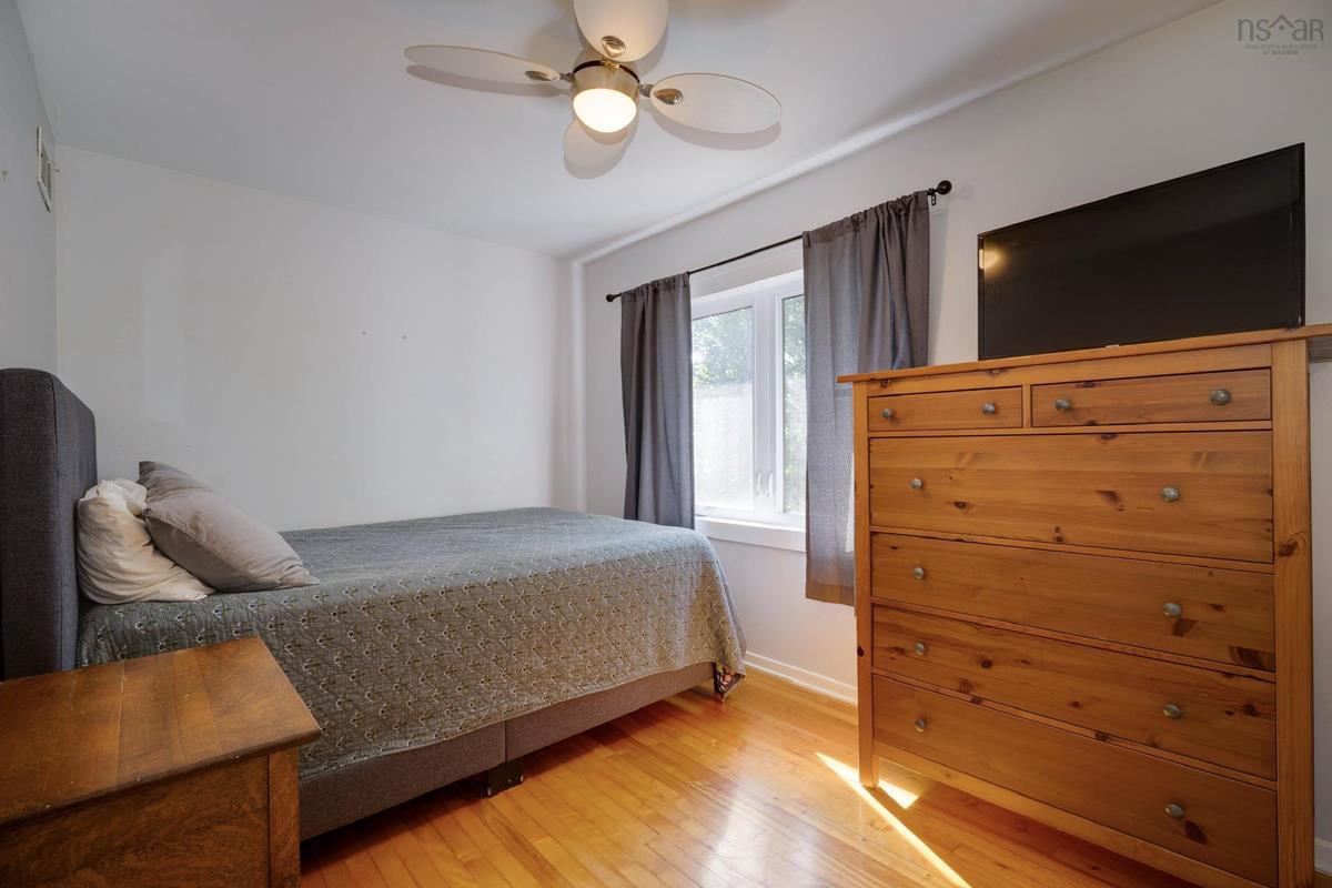  MLS ()