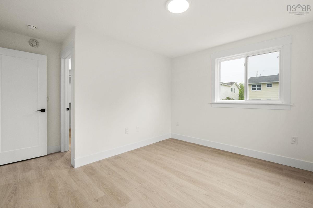  MLS ()
