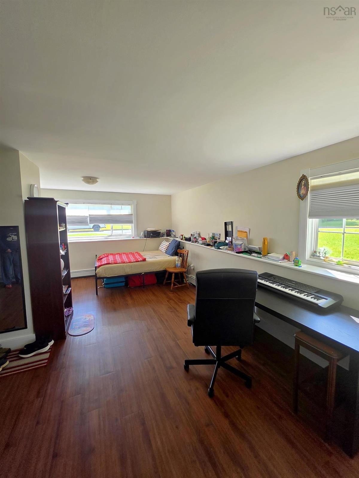  MLS ()