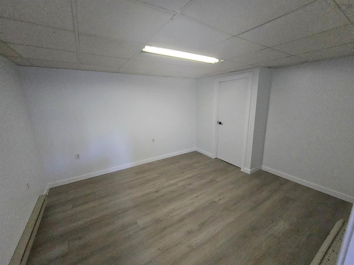  MLS ()