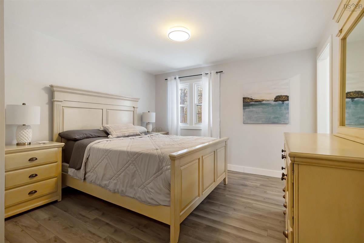  MLS ()