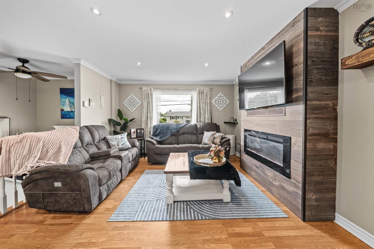  MLS ()