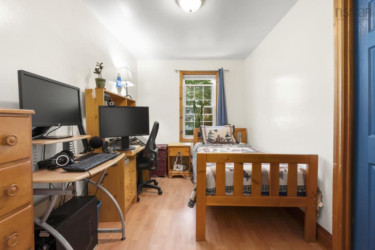  MLS ()