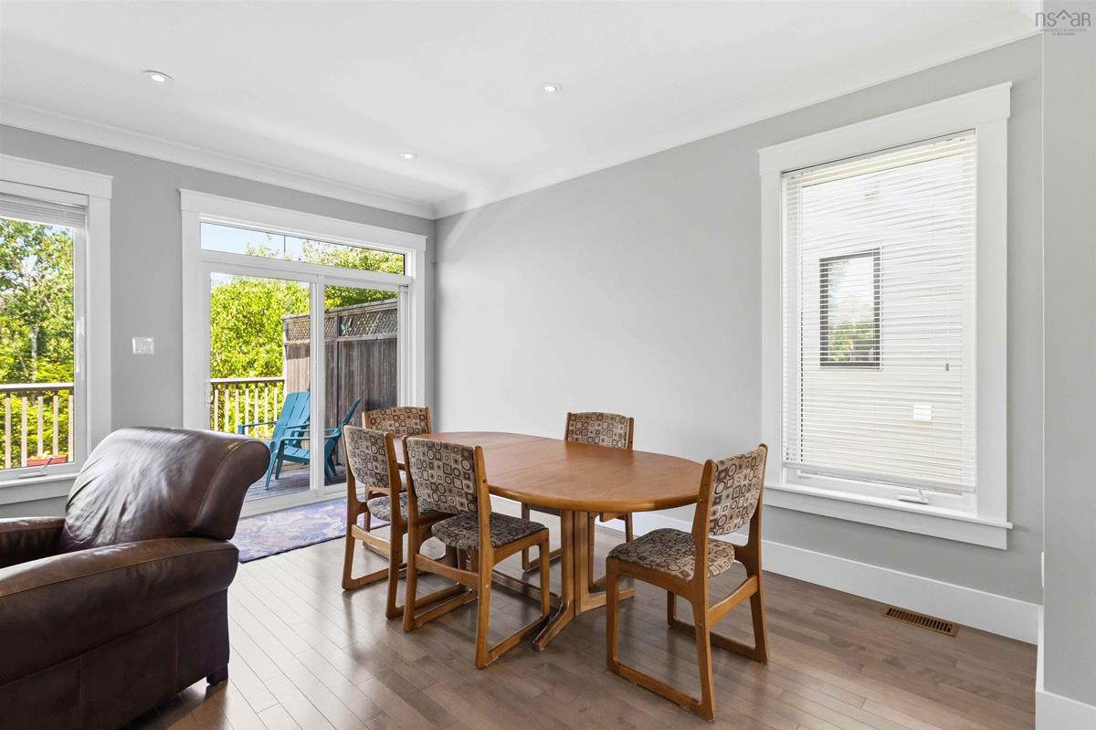  MLS ()