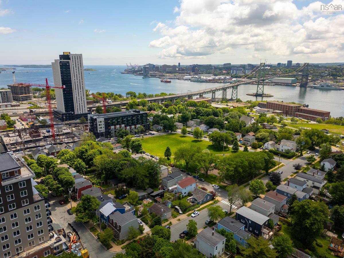  MLS ()