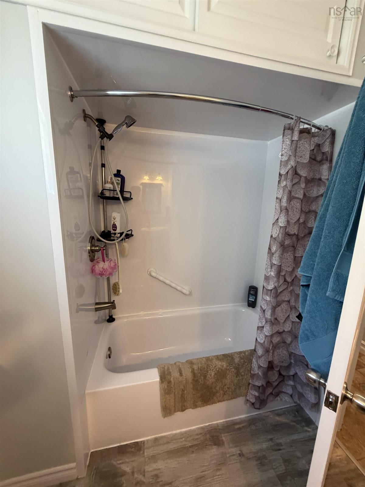  MLS ()
