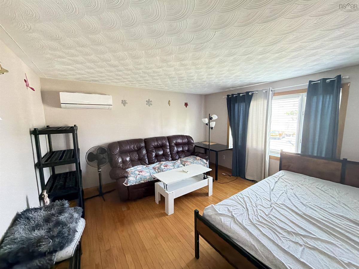  MLS ()