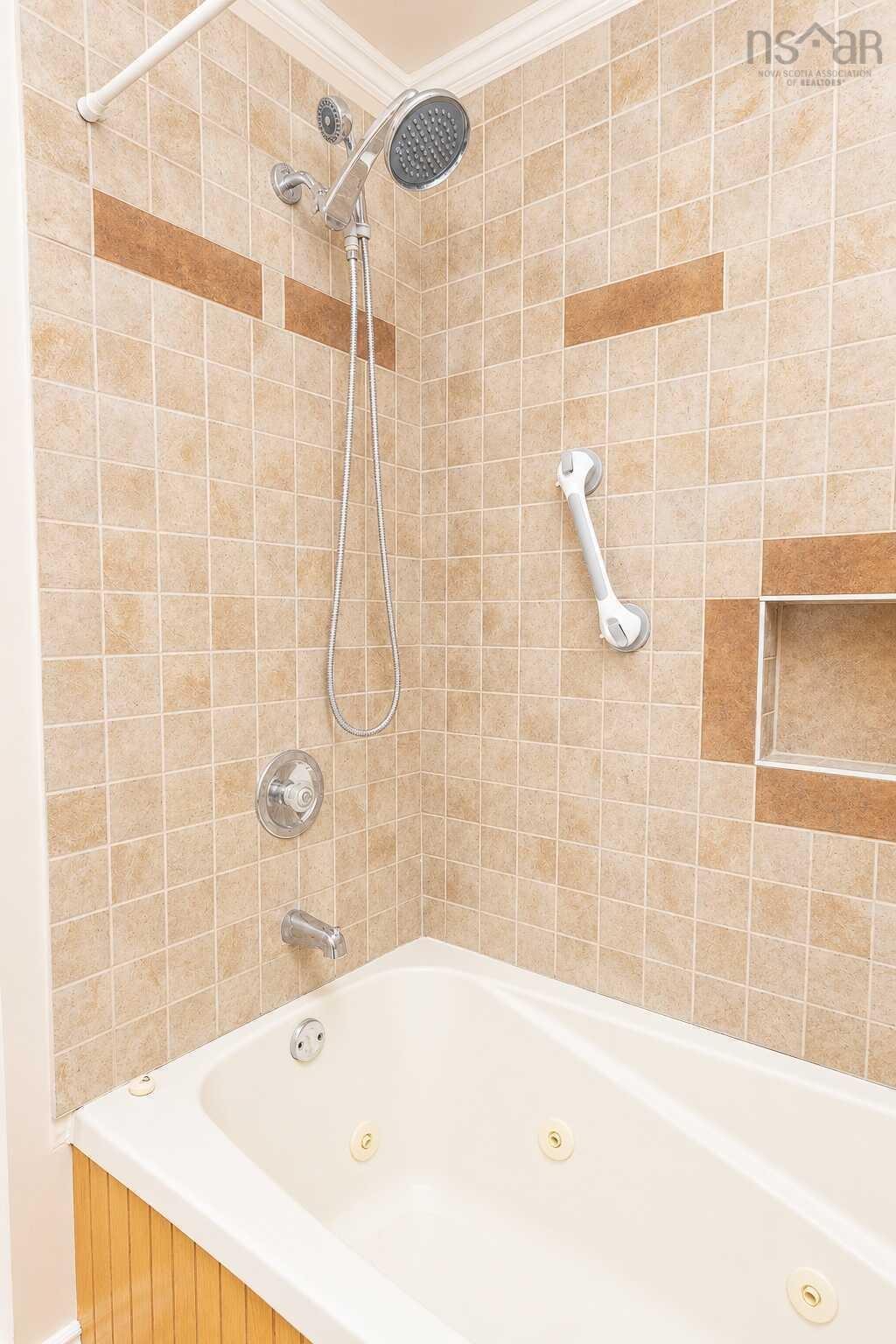  MLS ()