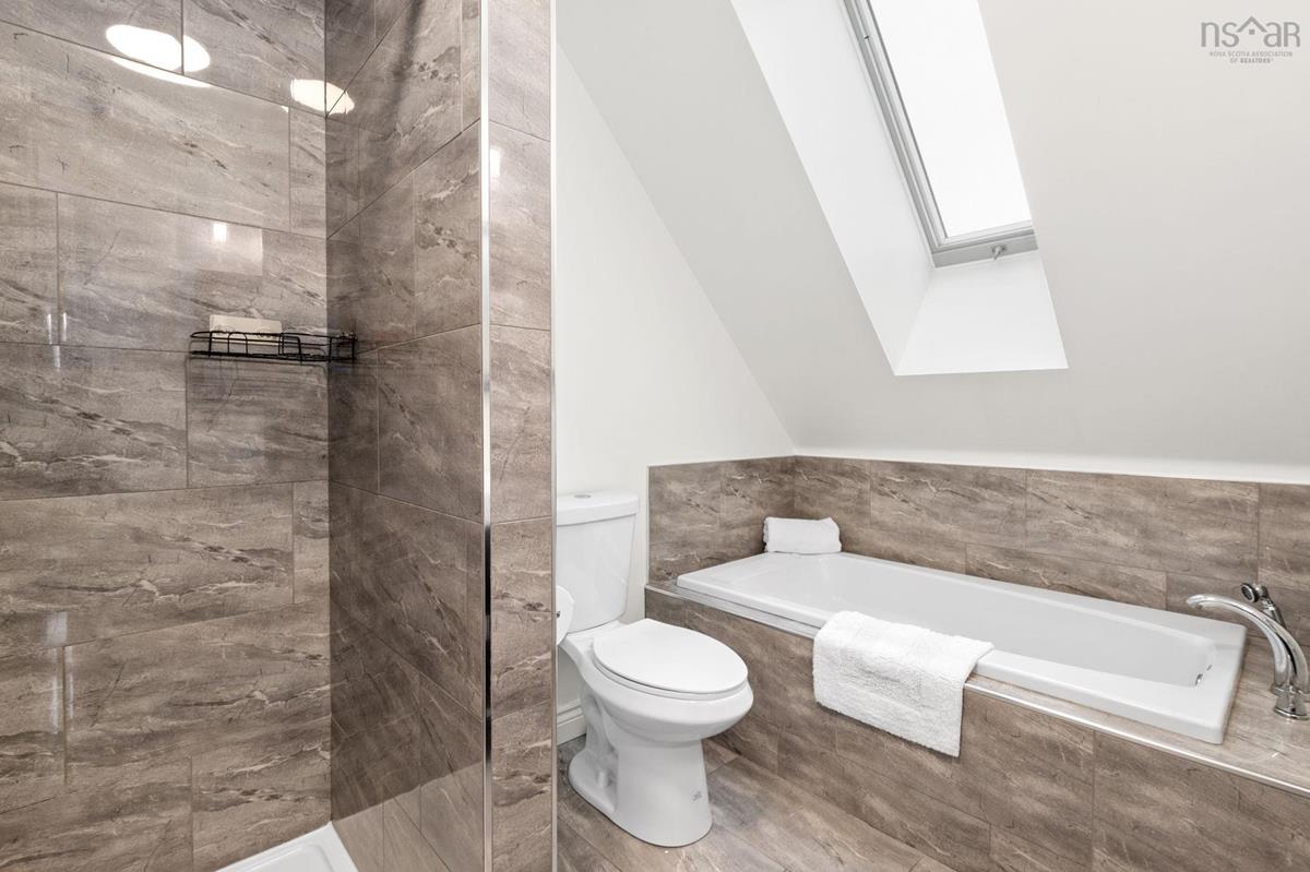  MLS ()