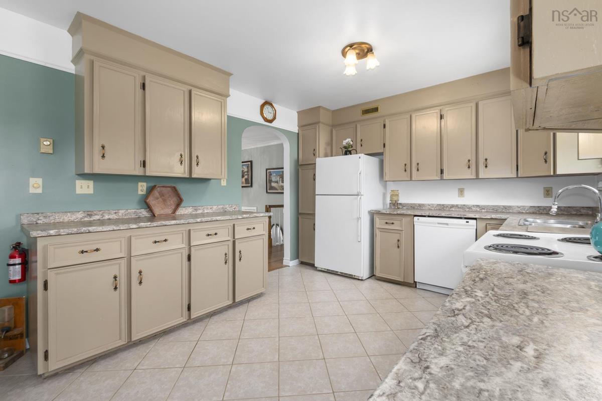  MLS ()
