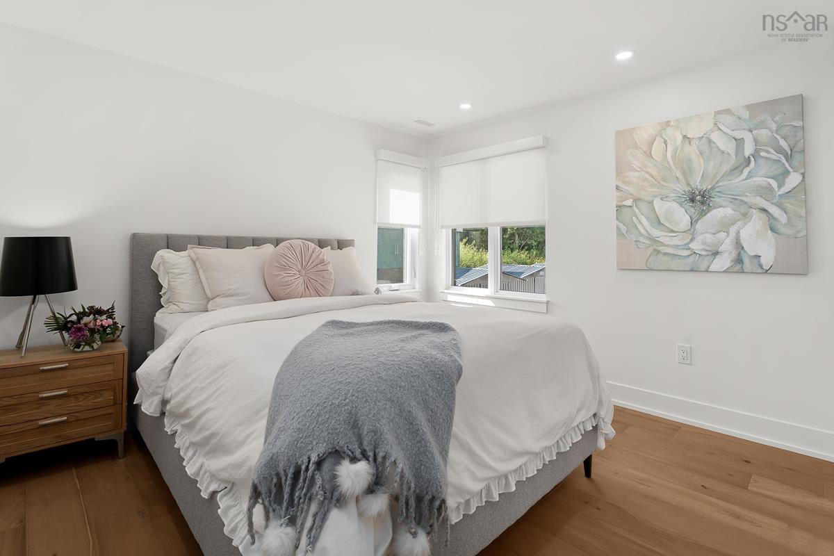  MLS ()