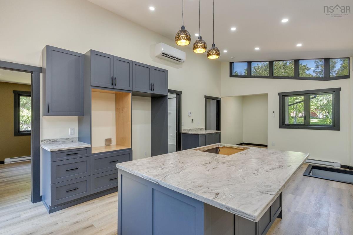  MLS ()