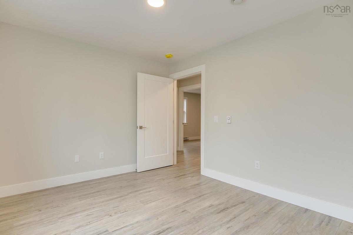 MLS ()