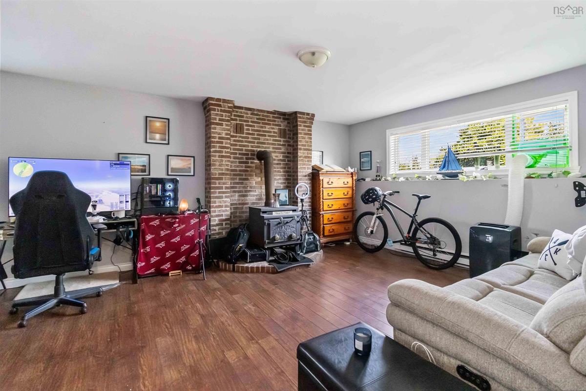  MLS ()