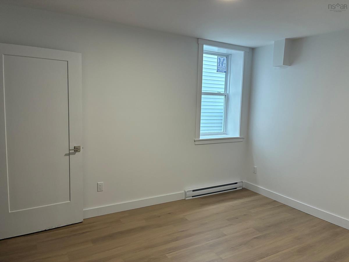  MLS ()