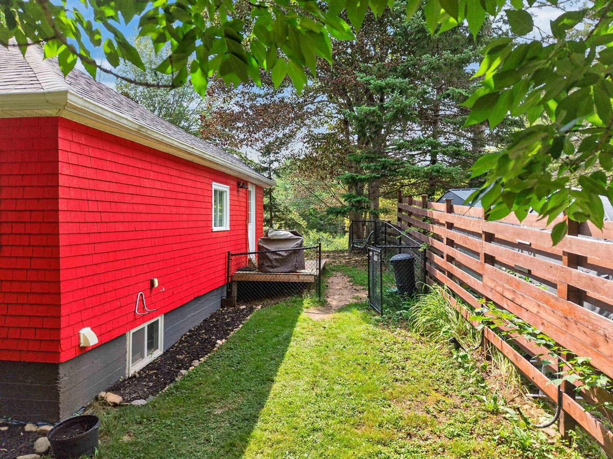  MLS ()