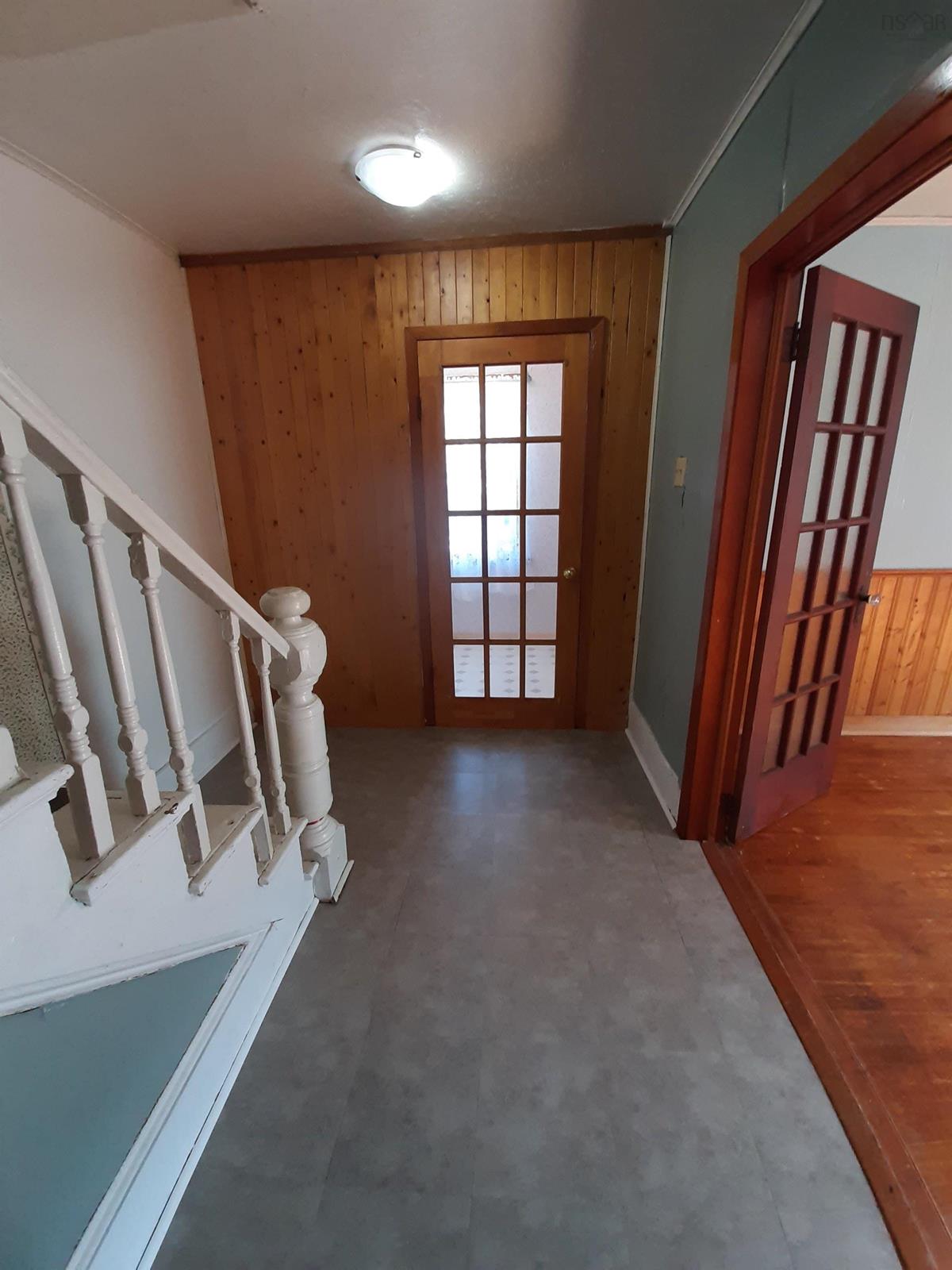  MLS ()