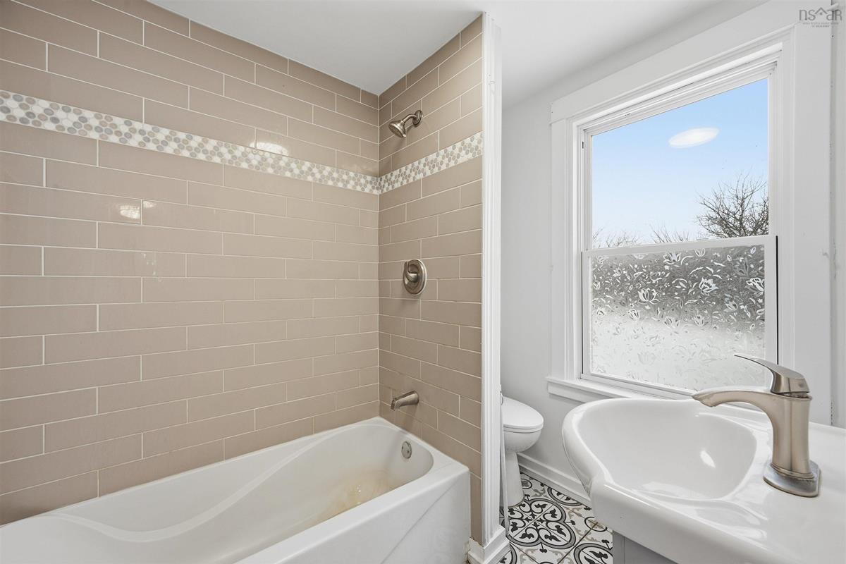  MLS ()