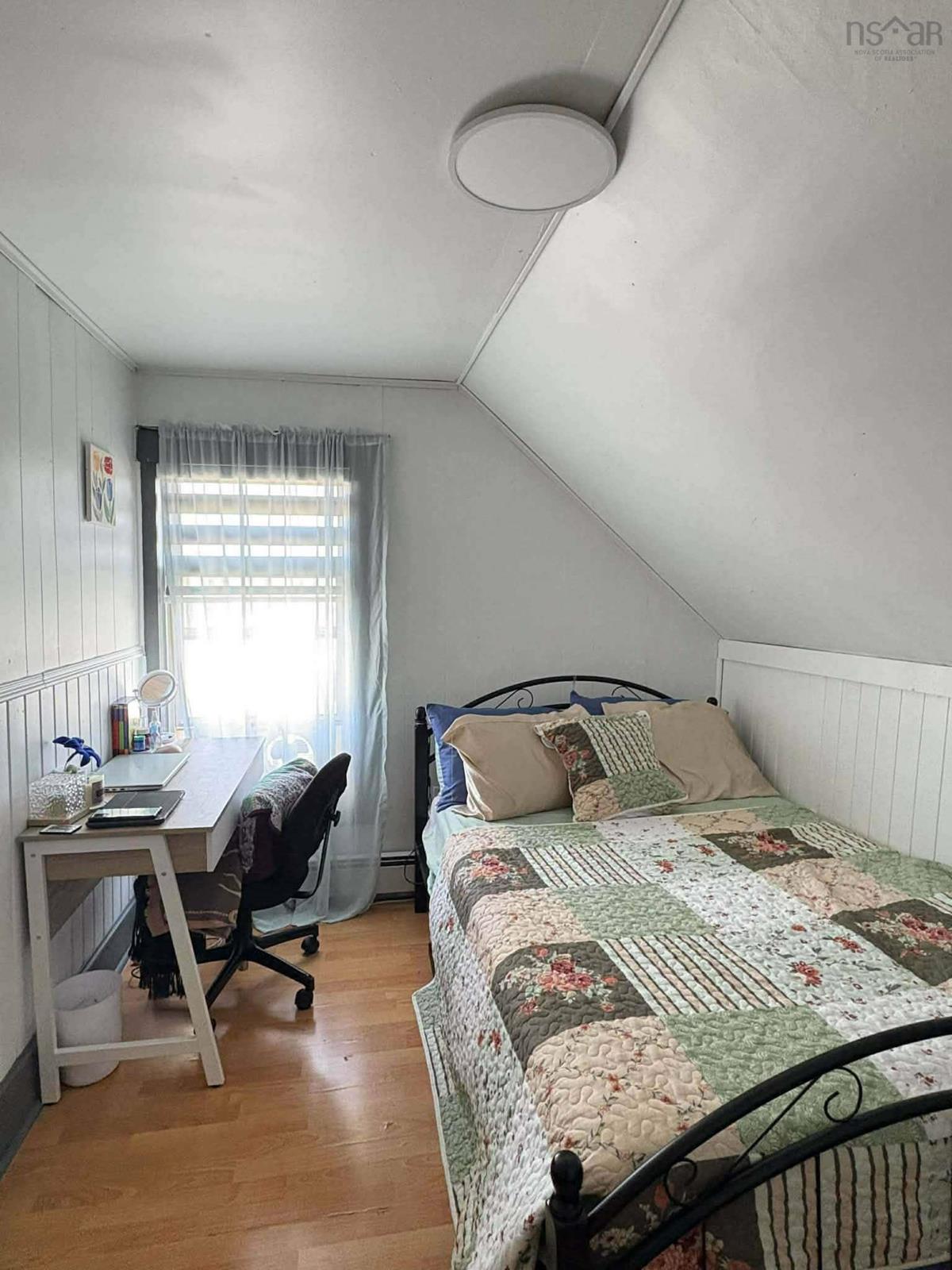  MLS ()