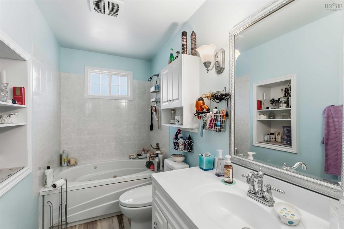  MLS ()