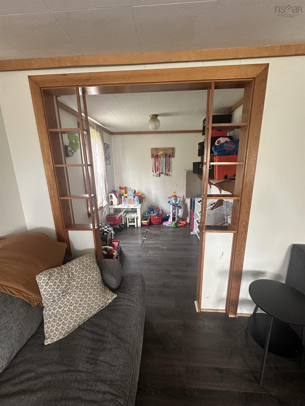  MLS ()