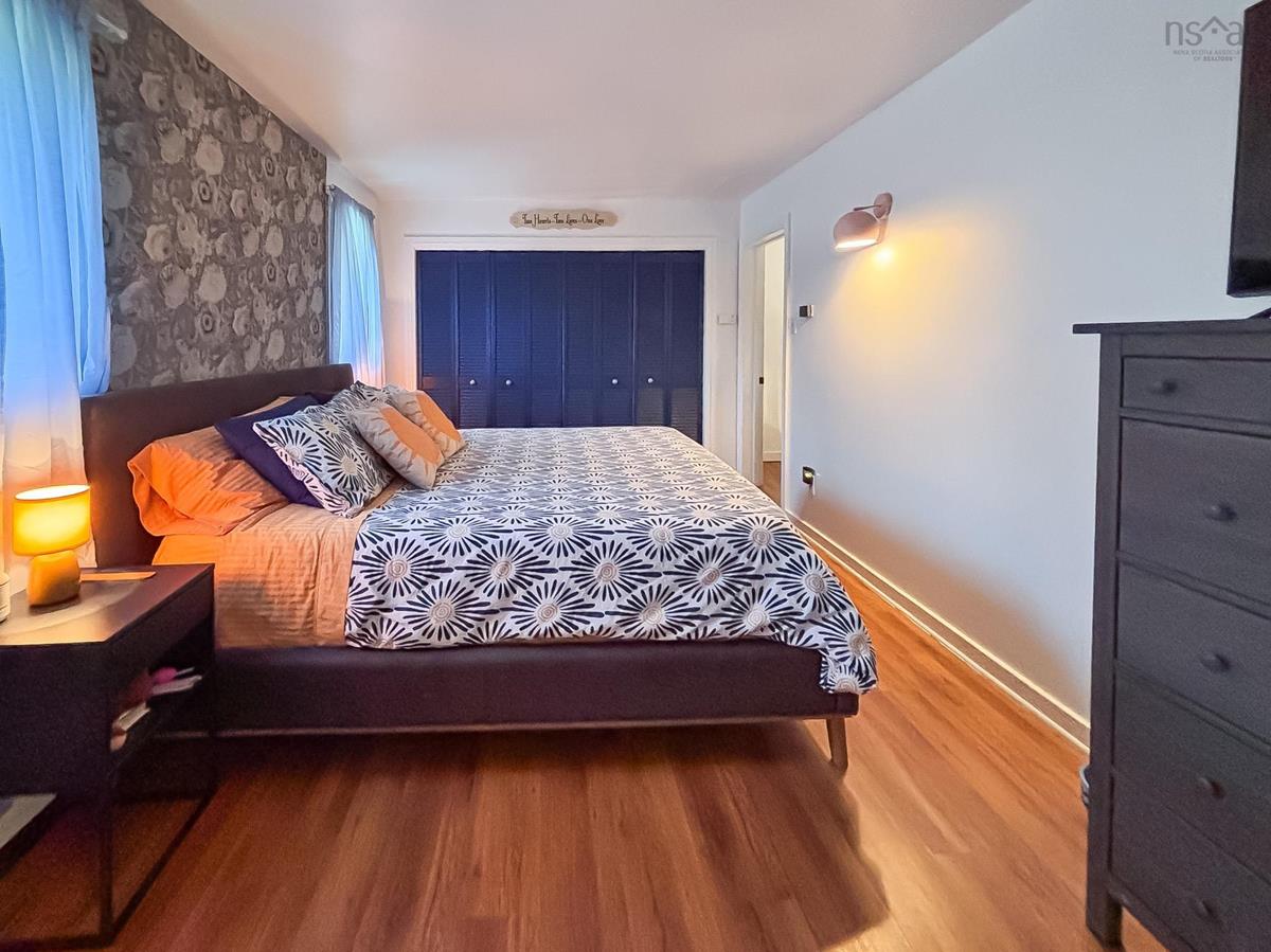  MLS ()