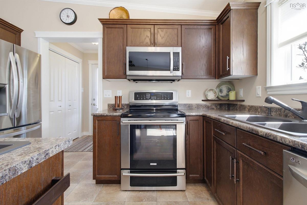  MLS ()