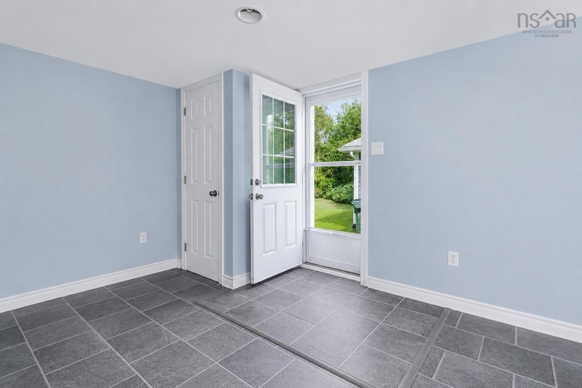  MLS ()