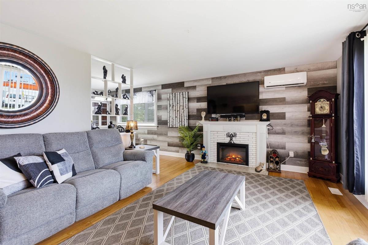  MLS ()
