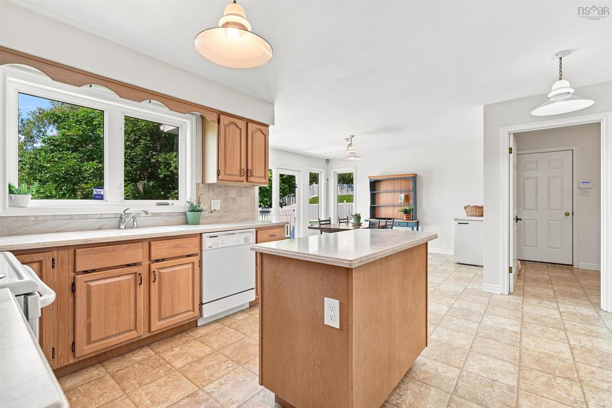  MLS ()