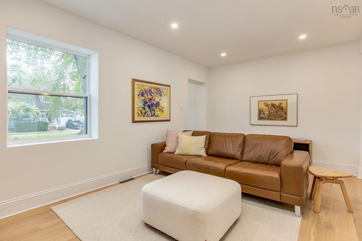  MLS ()