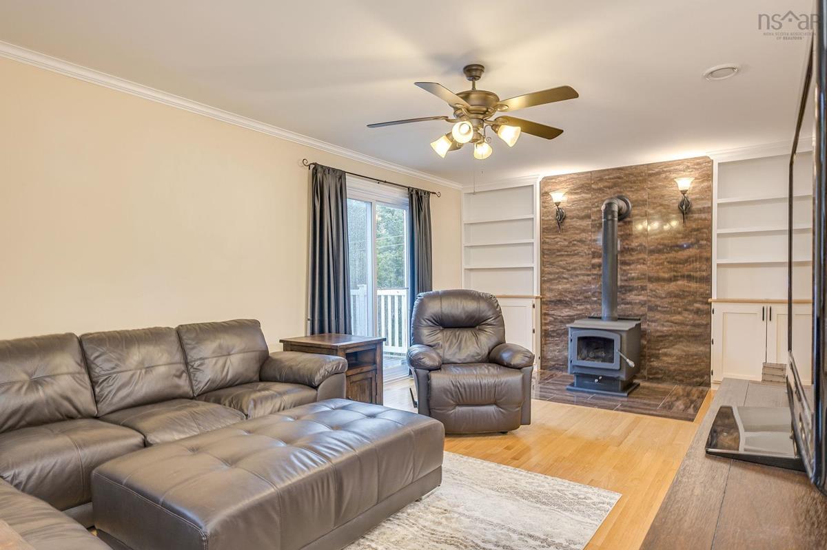 MLS ()