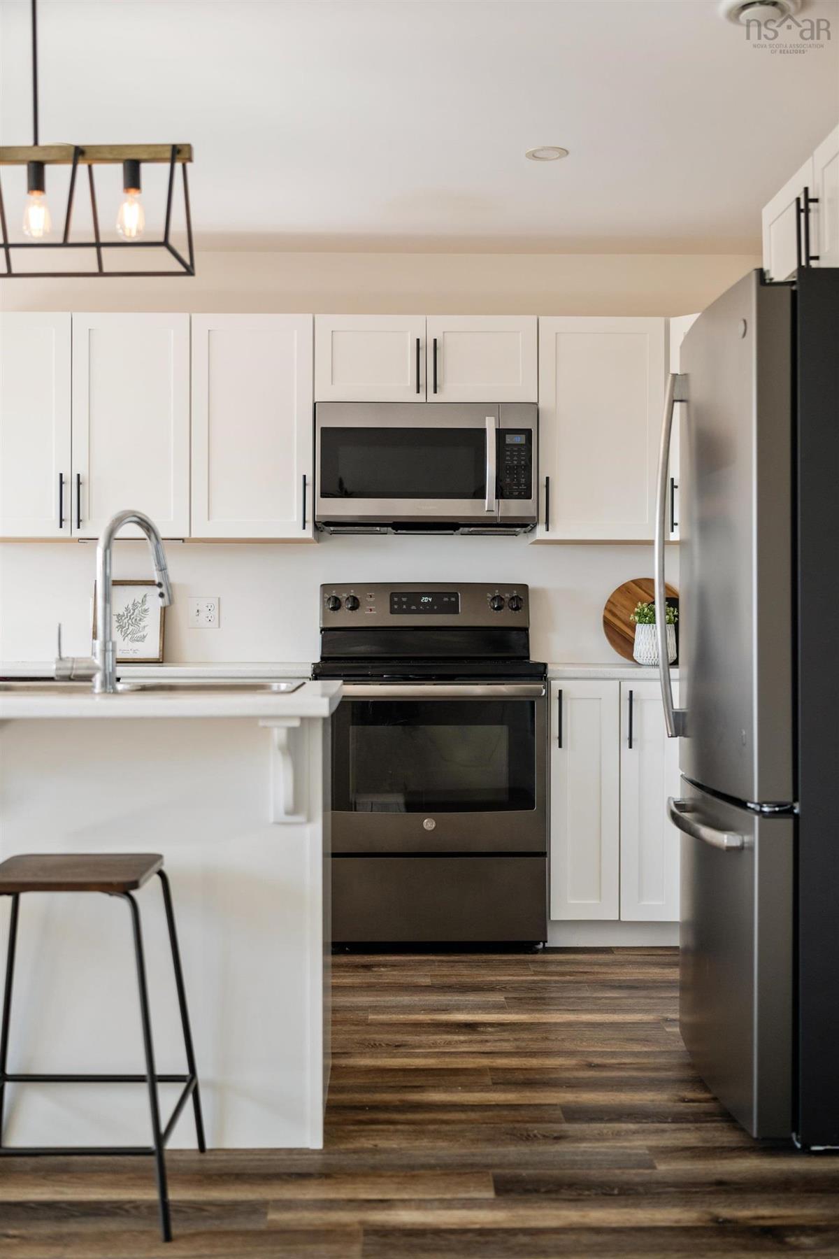  MLS ()