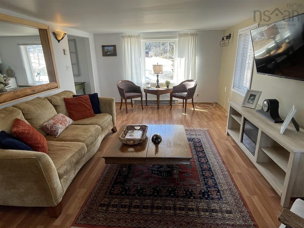  MLS ()
