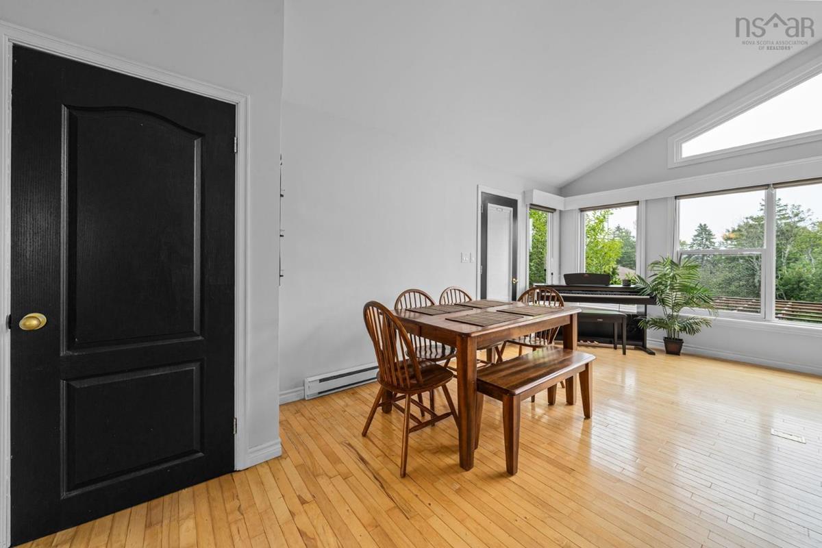  MLS ()