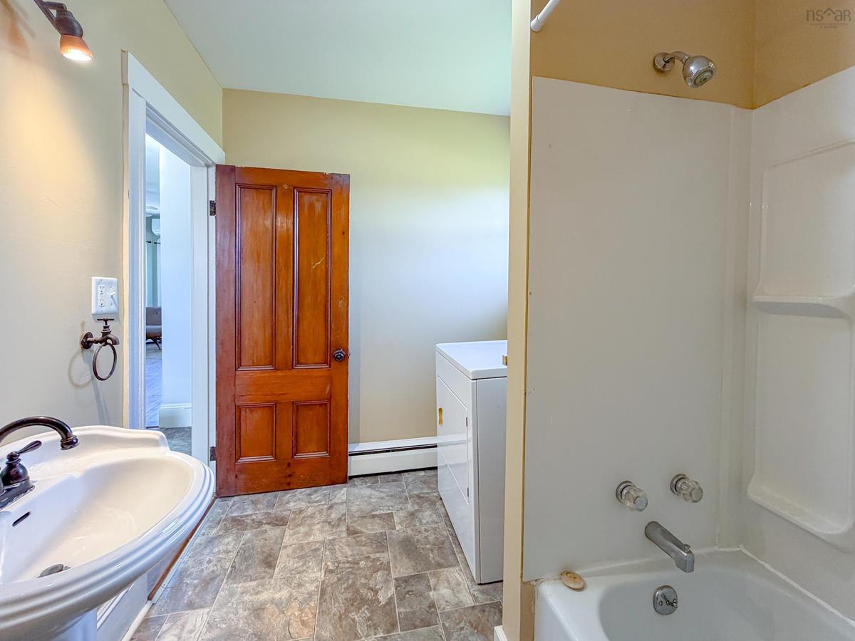  MLS ()