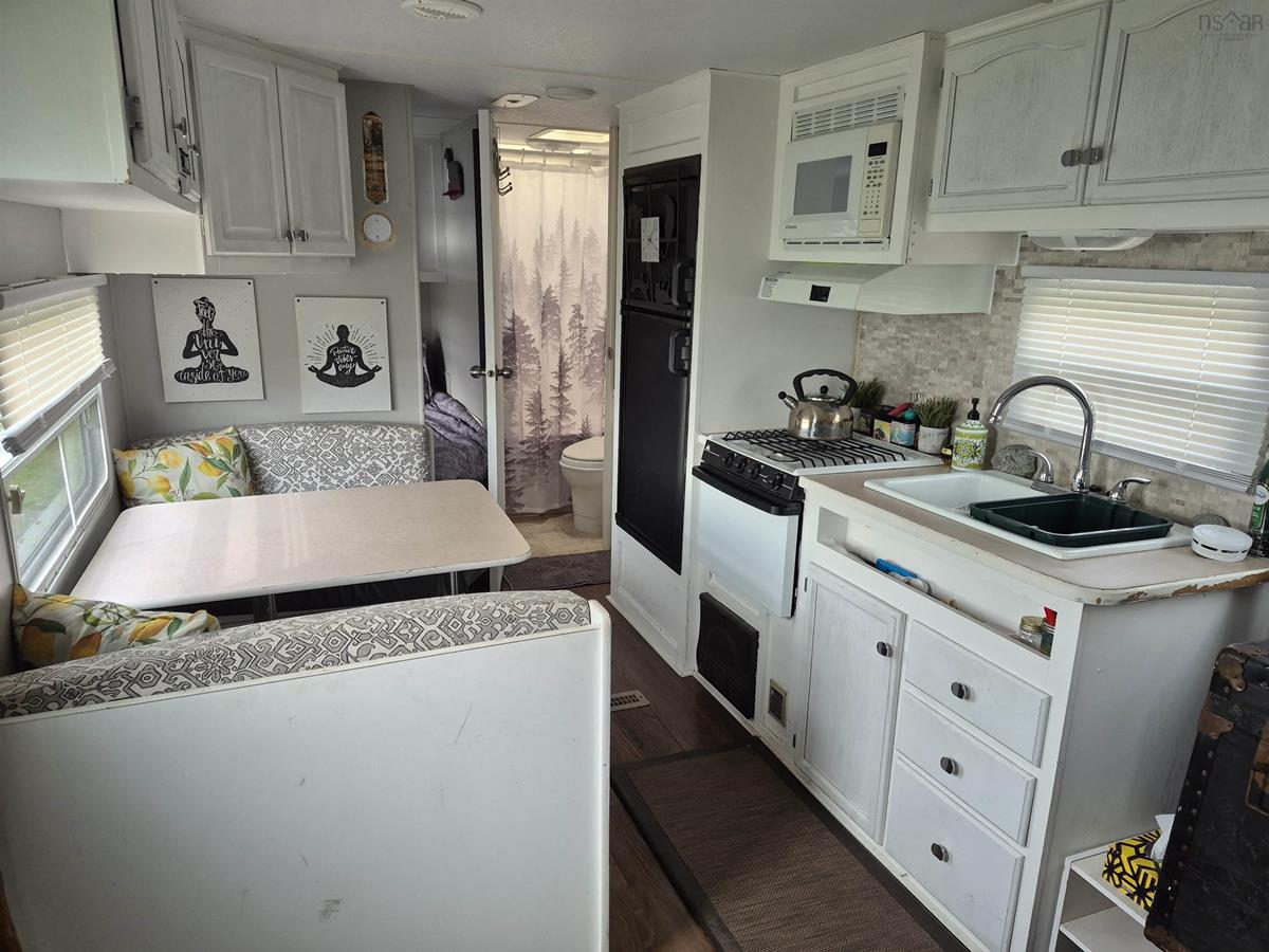  MLS ()
