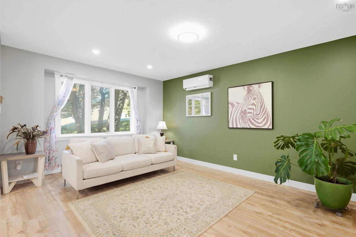  MLS ()