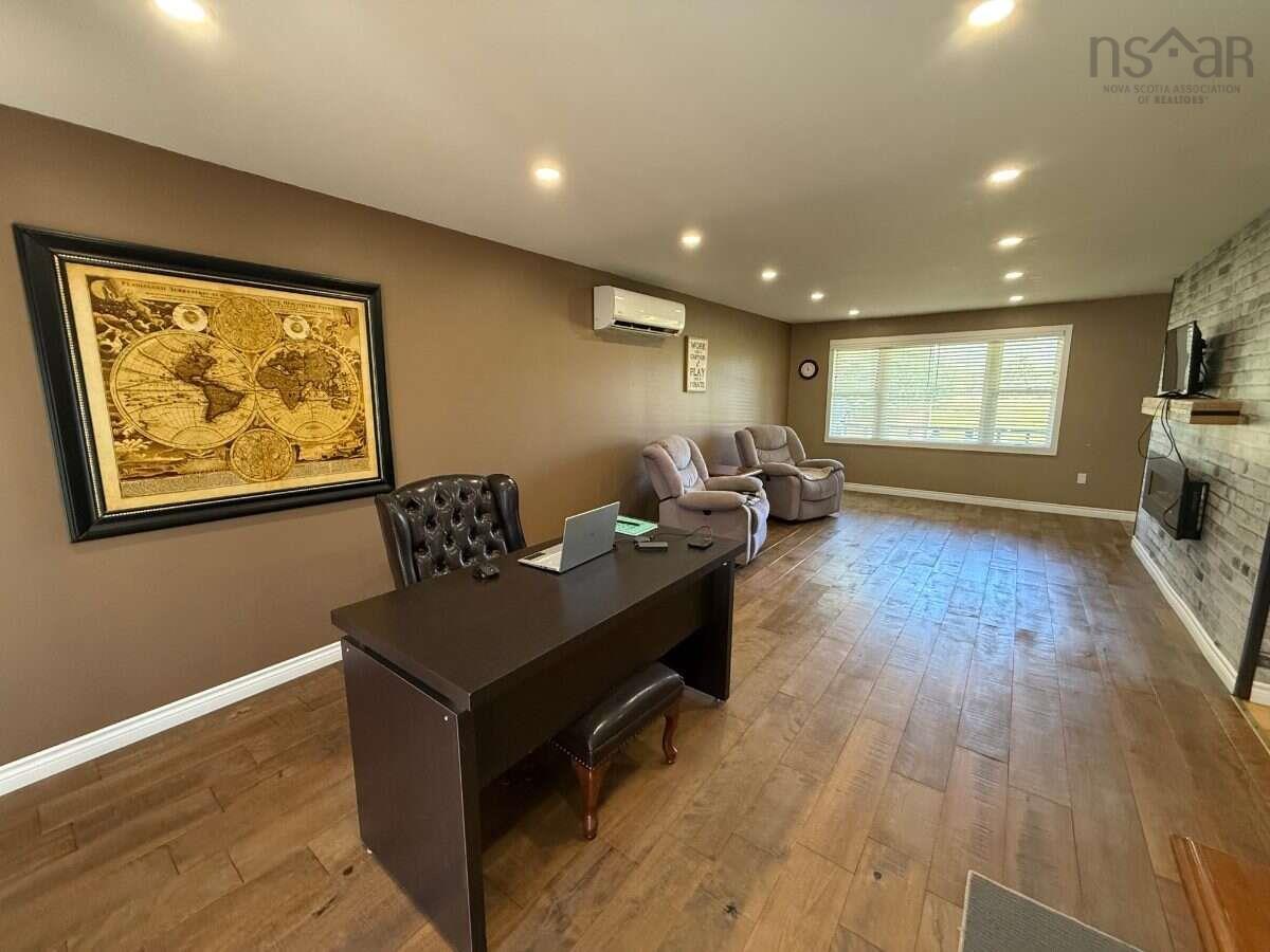  MLS ()